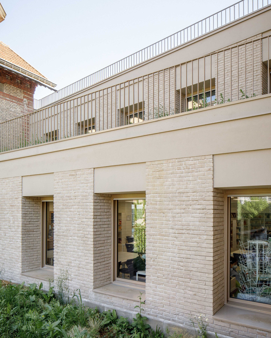 Archisearch Extension and renovation of the Notre-Dame des Oiseaux high school, in Paris | Bien-Urbain Architects & Fayolle Pilon Architects